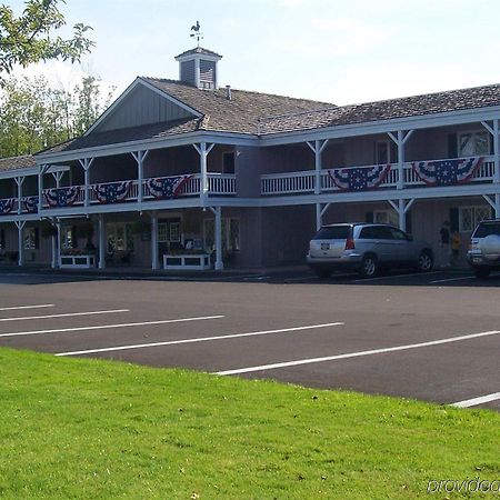 Webbs Year Round Resort Chautauqua Екстериор снимка